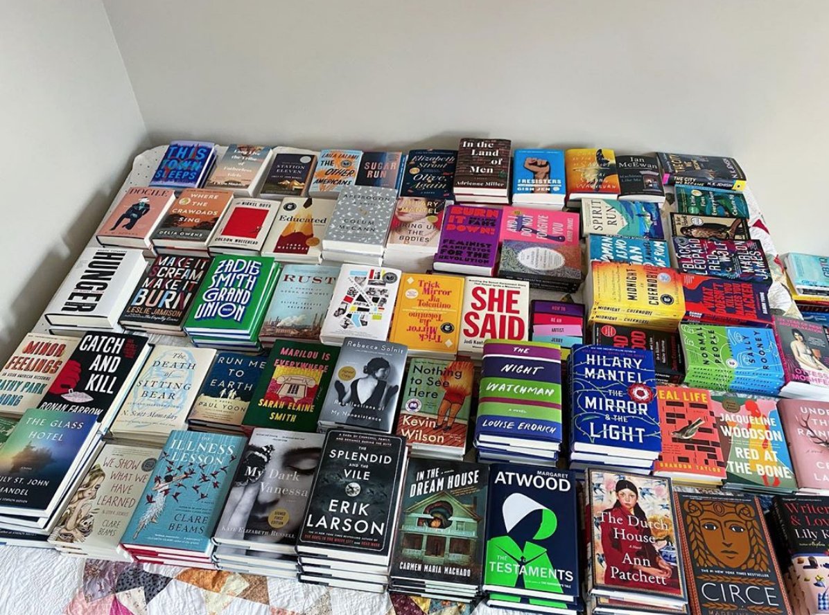 whitewhalebks's tweet photo. Our offsite (read: home office) shop is up and running! Find ready-to-ship books—think new releases and bestsellers—now available on https://t.co/CvHu1ScHBl! For other books, you can still head to our @bookshop_org storefront for items shipped directly from the warehouse. https://t.co/WOINyKRGTE