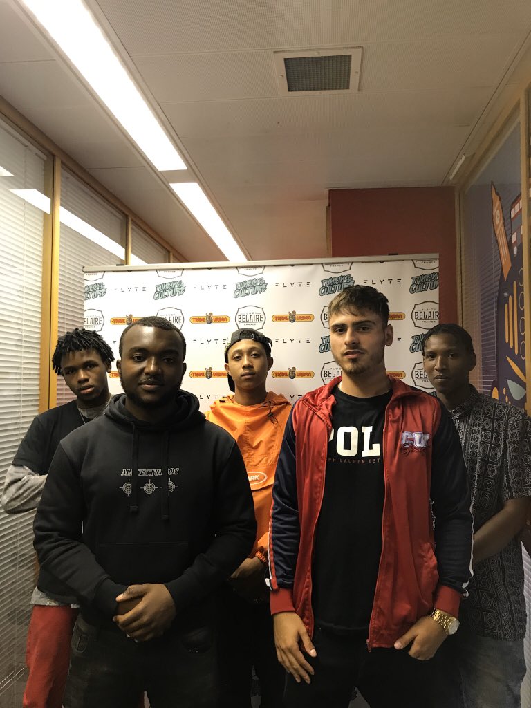 CashCorp_'s tweet photo. @creppluguk came through to CSH UNDERGROUNDZ to talk about the sneaker game &amp; how fashion has changed in the last 3 decades!🔋👾#CshCorp https://t.co/8XRZoqYH35
