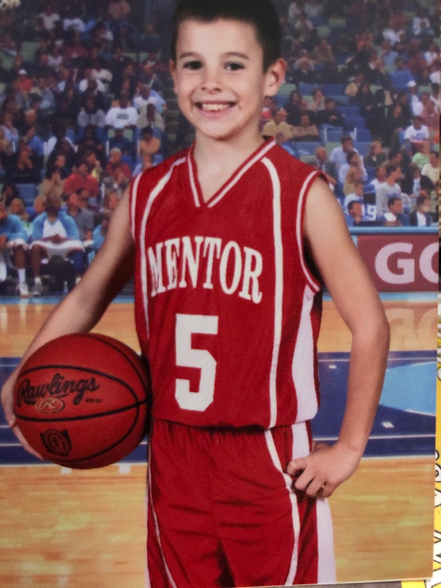 BW_mbasketball's tweet photo. It’s Day 6 of 𝕐𝕠𝕦𝕟𝕘 𝕁𝕒𝕔𝕜𝕖𝕥𝕤. From his Mentor days to now @ShaneZalba 🏀
#JacketsHoops | #JoshStrong | #d3hoops https://t.co/QEpx91rIGq