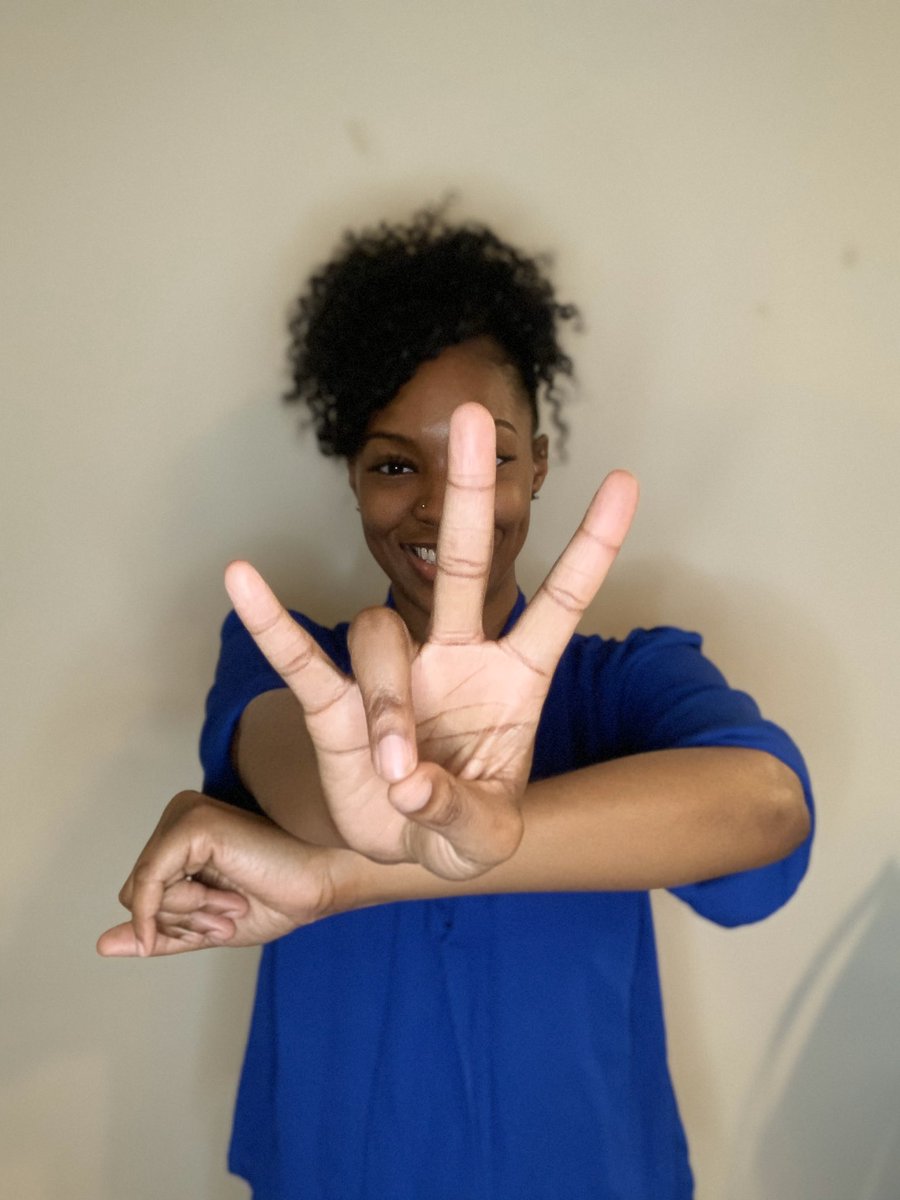 Jazminee_Chas's tweet image. I’m Freeeee!!! Allow me to intRHOduce myself She’s PoiΣed 💙🐩💛 
#SGRho #etaalpha #sigmagammarho #deuceclub