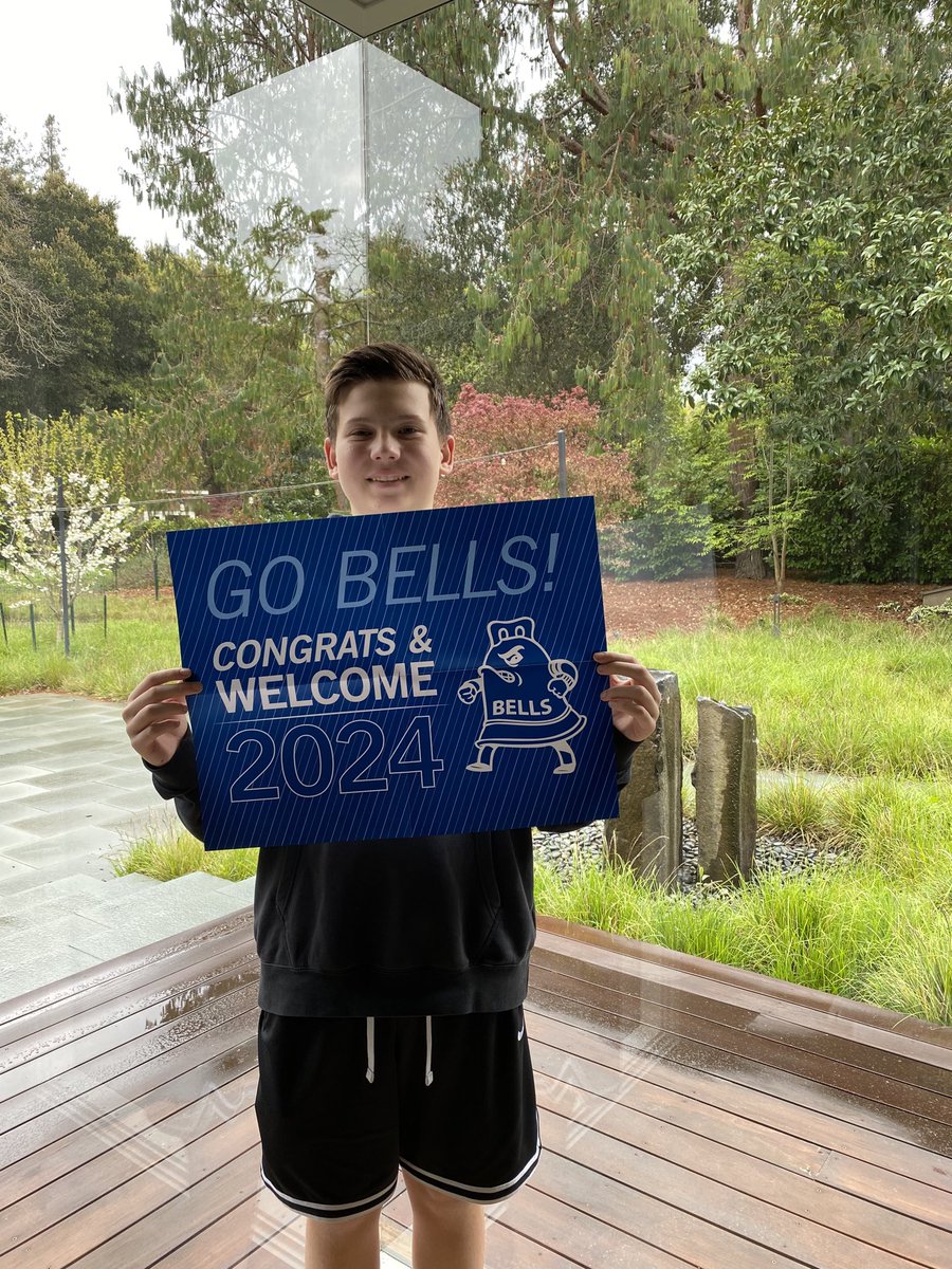 MJHolthaus's tweet photo. Excited to have another @BellarmineBells! Class of 2024. #bellforlife https://t.co/KSnBEVpkr8