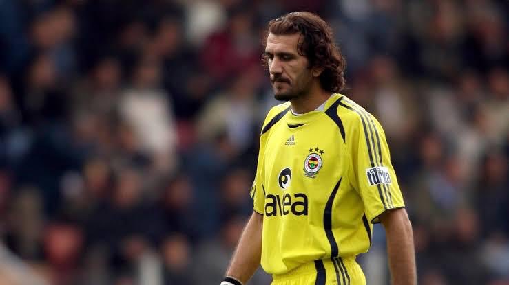 Uzun yıllar boyunca formamızı terleten kalecimiz Rüştü Reçber’in Covid-19 virüsüne yakalandığını üzülerek öğrenmiş bulunmaktayız. Emektar file bekçimize geçmiş olsun dileklerimizi iletiyor ve bir an önce sağlığına kavuşmasını temenni ediyoruz.