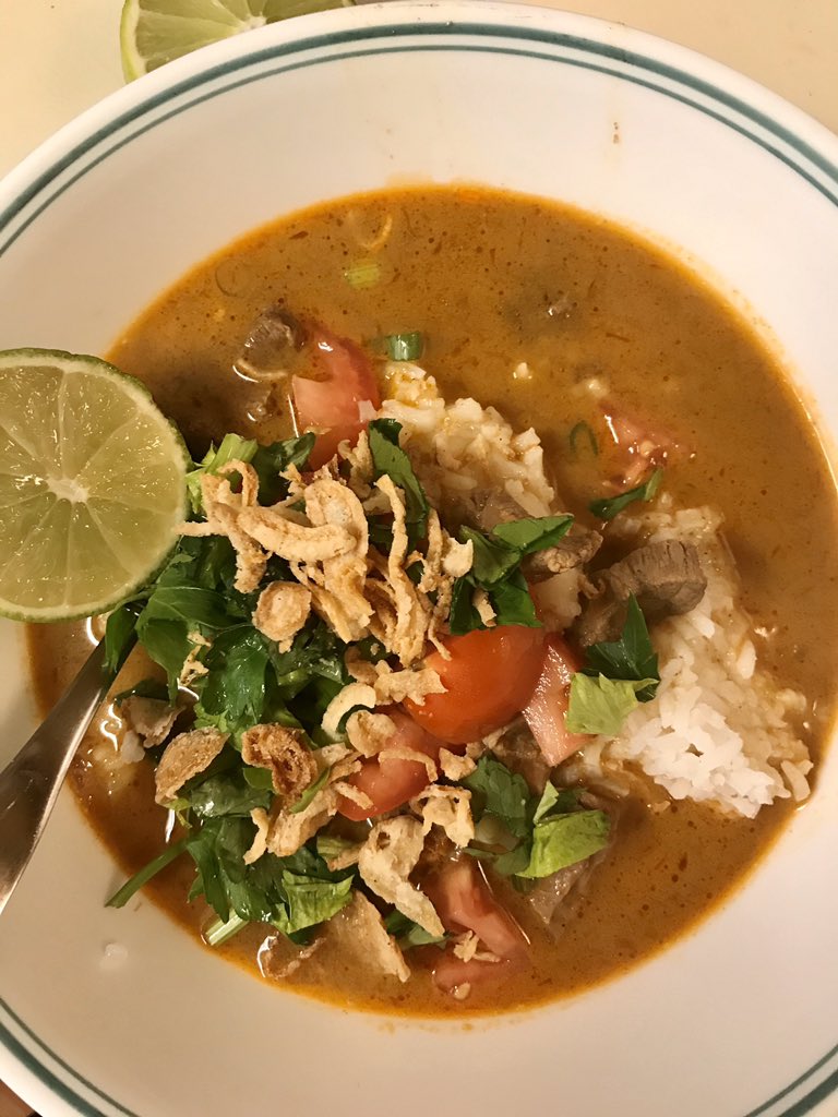 srihicks's tweet photo. Finally see rice again in my bowl!
#SupperIsReady #homemade https://t.co/udJgB6YEMK