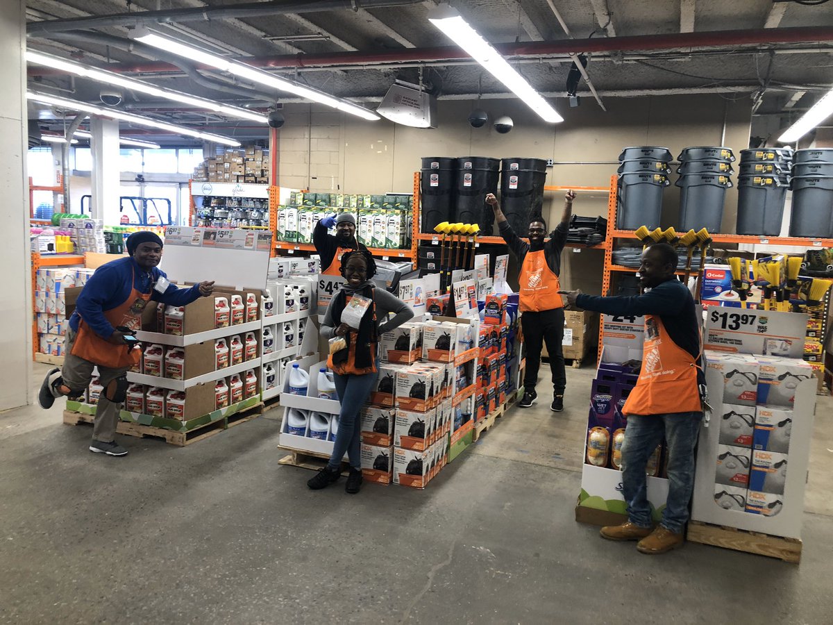 Diana Rosado🦋 (@dianarosado30) on Twitter photo It’s an awesome feeling to give back to our associates and provide them with a meal. We couldn’t do this if it wasn’t for our awesome company! More raffles and recognition =happy and thankful associates. #HDStrong🧡💪🏻<a href="/Perrelli_45/">Richard Perrelli</a> @LourdesPerry <a href="/ColeenSaul/">Coleen Saul</a> It’s an awesome feeling to give back to our associates and provide them with a meal. We couldn’t do this if it wasn’t for our awesome company! More raffles and recognition =happy and thankful associates. #HDStrong🧡💪🏻<a href="/Perrelli_45/">Richard Perrelli</a> @LourdesPerry <a href="/ColeenSaul/">Coleen Saul</a>