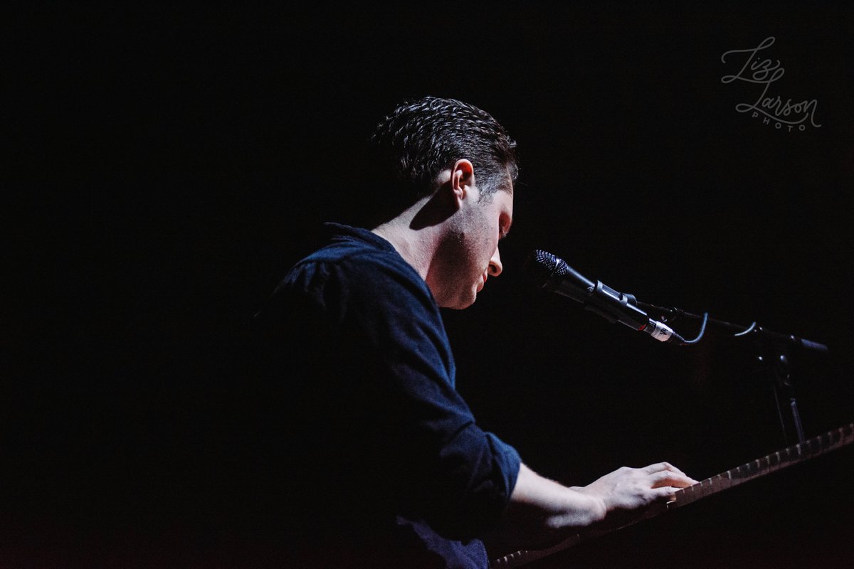 LizNLarsonPhoto's tweet photo. Noah Reid
Vancouver 2020
@olreid #firsttimeouttour #noahreid https://t.co/gUPDOfGwAl