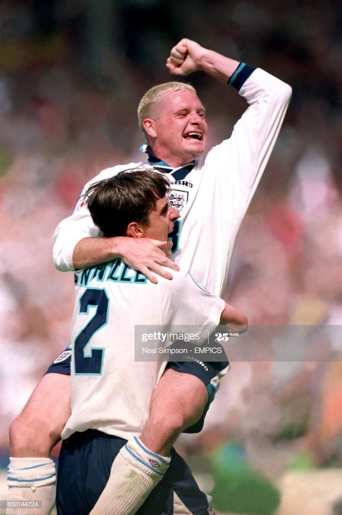If you are a football person please join the challenge of posting a football photo. Just one picture, no description. Please copy the text in your status, post a picture and look at some great memories/pictures. ❤️