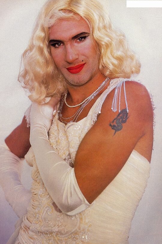 nachito auf Twitter: „broke: bad bunny vestido de mina woke: freddie mercury vestido de mina boke: /rnLfJ61LWU“ / Twitter nachito auf Twitter: „broke: bad bunny vestido de mina woke: freddie mercury vestido de mina boke: /rnLfJ61LWU“ / Twitter