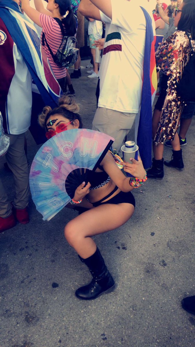 aciremabc's tweet photo. A year ago today I was on my to Miami for Ultra 😭😢 waooooooow
#UltraMiami2019 https://t.co/kB2664Gq7M
