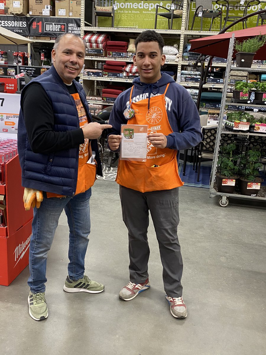 markr6792's tweet photo. Thank you Bryan for all you do. 0959 @pz470 @CGrasso8 @o_8475 @DHRMgregorio @MattKeatinghd @FarrahSASMHD https://t.co/ek71wGliw4