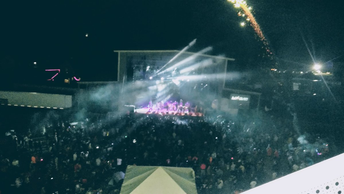 rickydabutcher's tweet photo. a pic from the 2018 gotj, this shit was majestic and i hope they can pull it off again this year even with all the craziness in the world, we need it more than ever 💎  #gotj #insaneclownposse @icp https://t.co/mABeveGhWz