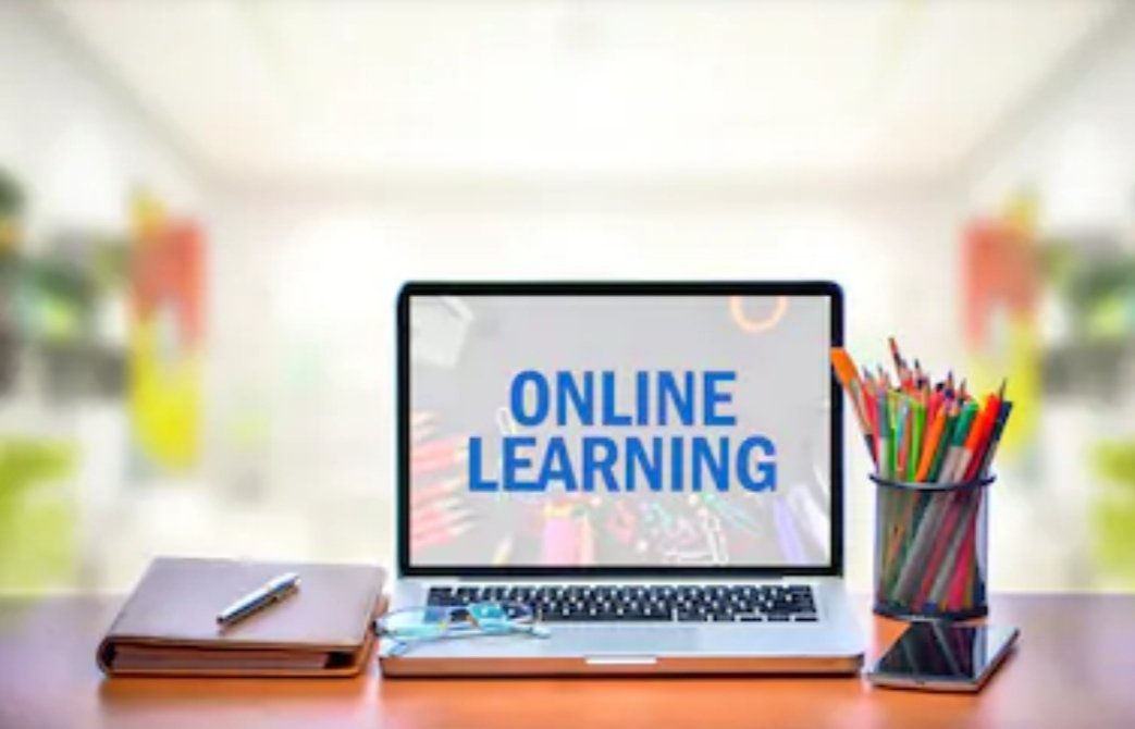 patrickjnuge's tweet photo. Spring-Ford 10-12 Center students -  Monday begins Online Learning. Your teachers are excited to reconnect. Details available at https://t.co/98tWdXx4fG https://t.co/ojozzWXcu0