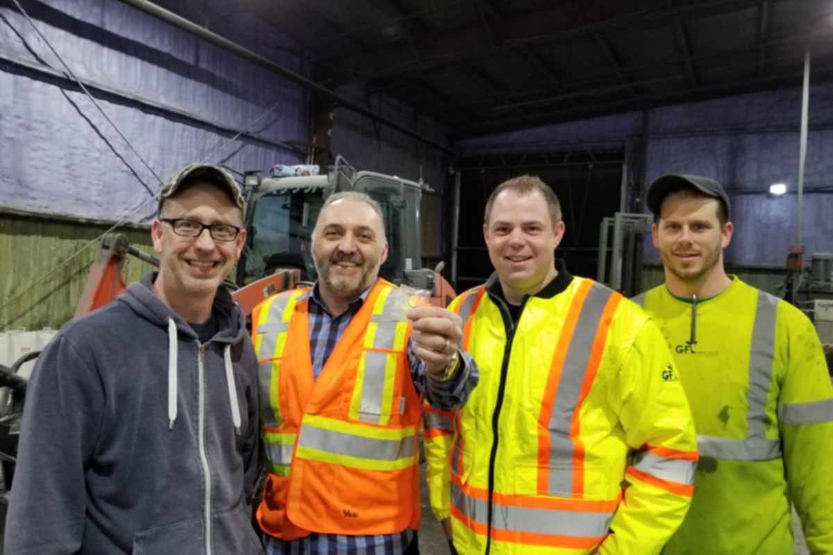 SooToday's tweet photo. Recycling company finds woman’s lost engagement ring amid 40 tonnes of paper (3 photos): GFL team steps up to retrieve valuable item https://t.co/P8lGvrE5X5 https://t.co/6jkaP8uMeR