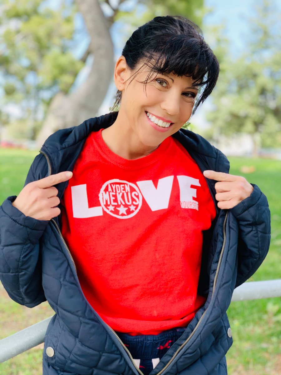 AydenMekus's tweet photo. L❤️VE YOURSELF...
It may seem hard in times like this but that’s all we have to start with.
.
 Merch is all 💯 cotton and comfortable and comes in a variety of colors.  
https://t.co/iEcorxe85w  

#smallbrand
#positivechoiceapparel #bebuddy #nobully #kindness #loveyourself #love https://t.co/aycPHraPAs