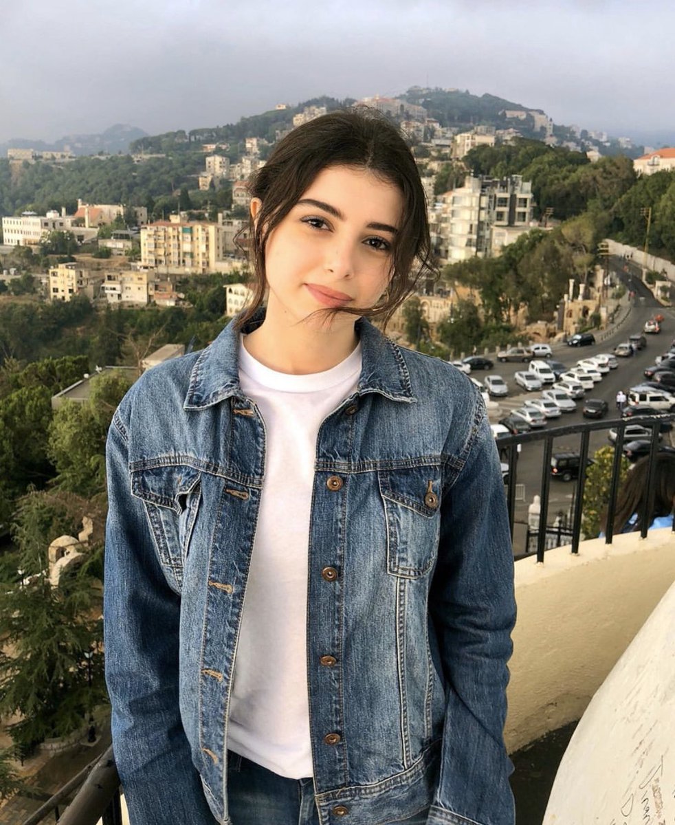 marittahallani's tweet photo. @DalidaKhalil ❤️ أنا قبلت تحدي حملة  #صامدون اللي أطلقتها قناة #الجديد   @alJadeed_TV 
@Neshan   
أرسل كلمة صامدون على الرقم ١٤١٥ 
لجمع مساعدات لاكبر عدد من العائلات المحتاجة. 
أتحدّى 
@LayalMRajha 
@ritalamah 
@JoannaYoussef 
🇱🇧 https://t.co/gCSjvn162z