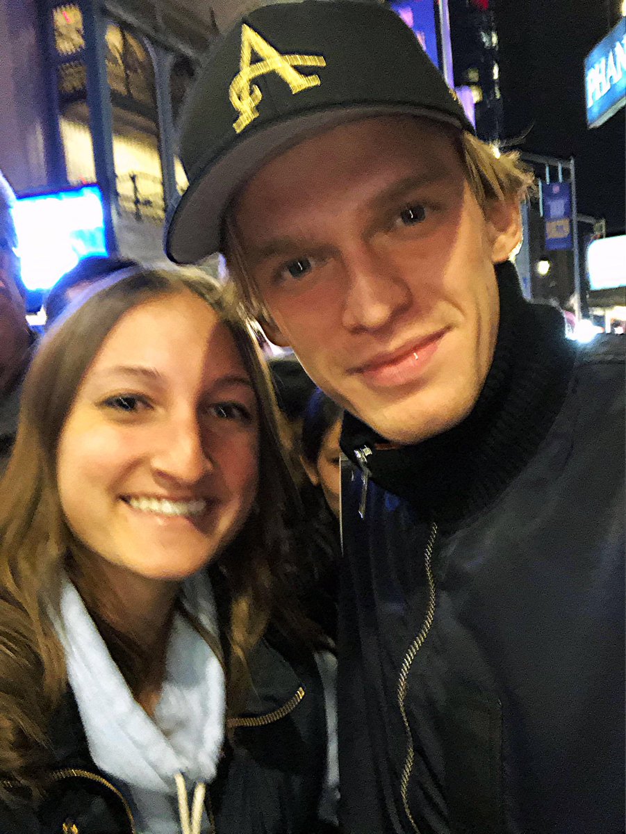 taraalynch's tweet photo. I can’t believe this was a year ago already!! Miss you lots❤️❤️ @CodySimpson @CS_HQ https://t.co/wMKLCPPRrk