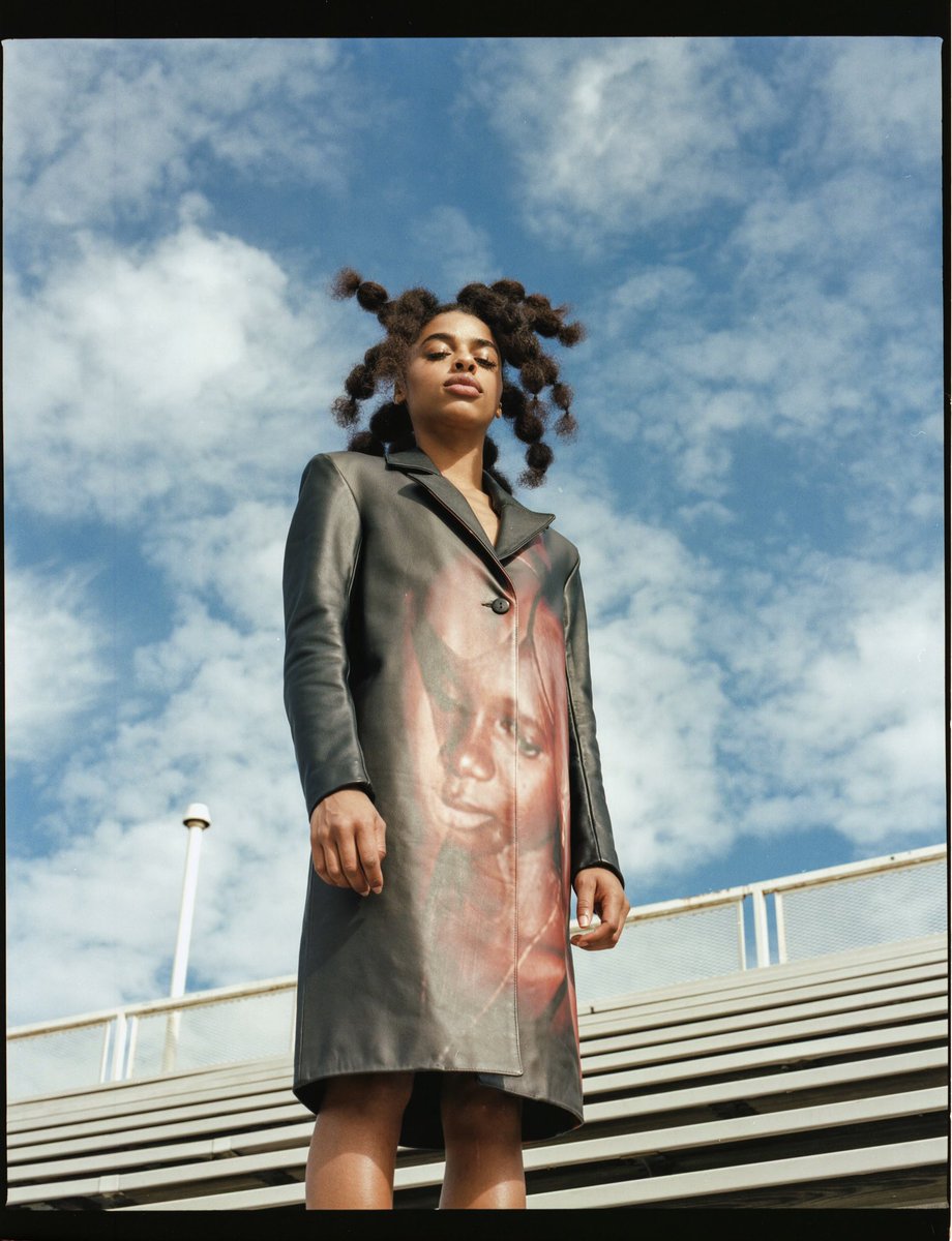 JunelSantana's tweet photo. Never posted this soo here you go! i dont have that much twitter followers but hey fuck it! @alenanewsome on #120film styled by @matteysworld hair by @shannon.yoho #madwithkodak https://t.co/39OILp39K3