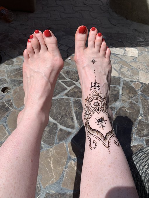 Henna Henna 👣✨ https://t.co/TV7pSbygVr<a href="/tag/newprofilepic"class="tags"><span>#newprofilepic</span></a>