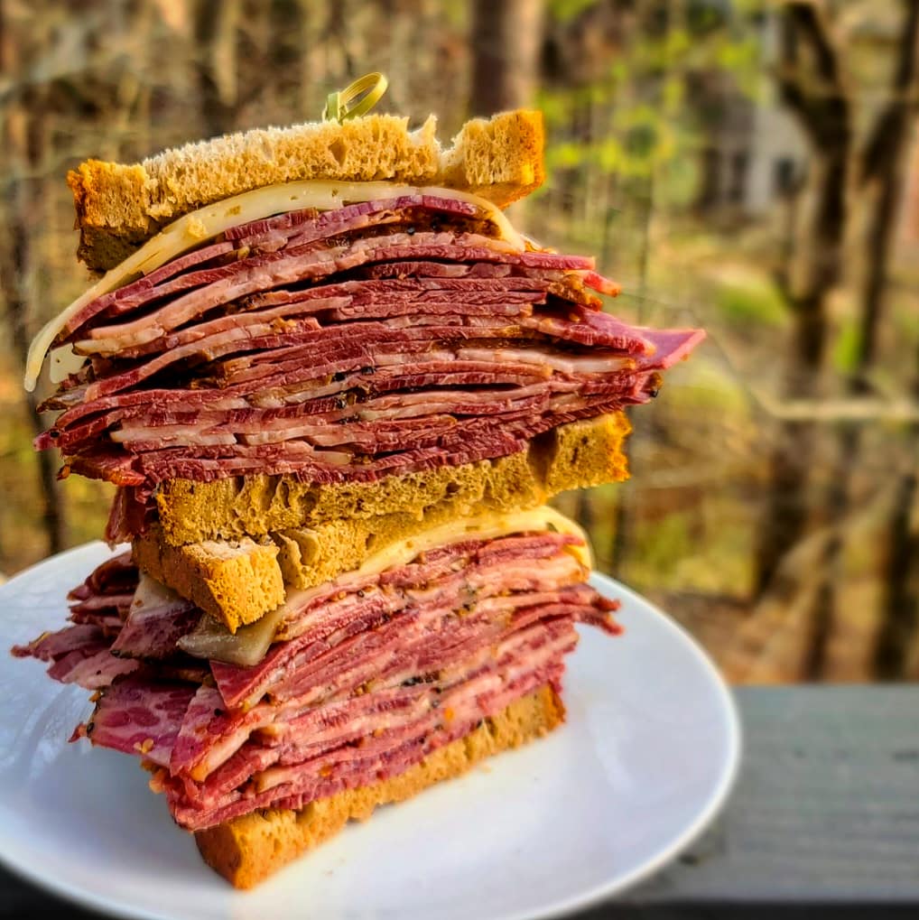 CraigTabor_'s tweet photo. Stayin in and Cookin Out with pastrami sammiches!
Cured w wagyu brisket from @mishimareserve. It was smoked, chilled, sliced, then dunked in au jus before being piled high on rye with swiss n mustard. Mmmm. #stayinandcookout https://t.co/gc94EaoM9v