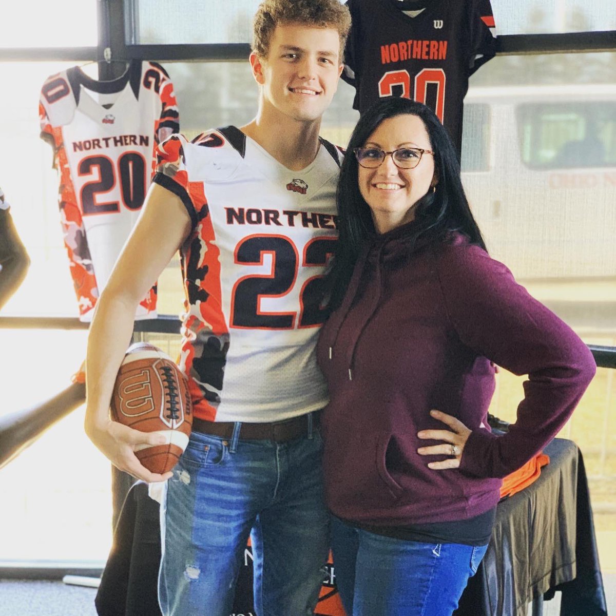 logansho23's tweet photo. Proud to announce that I will be continuing my football and acedemic careers at the Ohio Northern University. I want to say thank you to my family, coaches, community, and my brothers on the team. Glad to continue the journey with Hunter Prince. #ONU #GoPolarBears https://t.co/qrIEHZHIn7