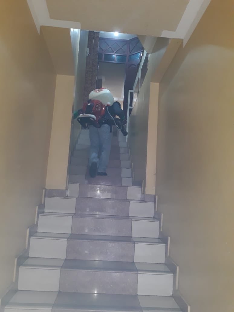 SarmientoGarzon's tweet photo. Se fumigaron las Oficinas de la Fiscalía del Cantón Macara Prov. De Loja @DianaSalazarM2 @FiscaliaEcuador https://t.co/pgP0nAPUlV