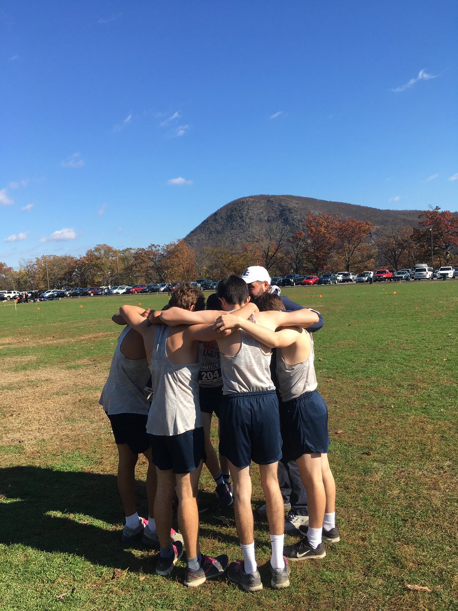 You ask we deliver <a href="/warwickvalleyxc/">warwickvalleyxctf</a> 

New challenge alert! Once you are nominated you have 24 hours to respond or you donate $20 to a local charity. Nominate 4 coaches, then post a picture of you coaching. I nominate <a href="/BCeaglesftbl/">Aaron Hasbrouck</a> @CoachKellyBC <a href="/owraff/">terry rafferty</a> <a href="/MiddletownTF/">Middletown XC/TF</a>