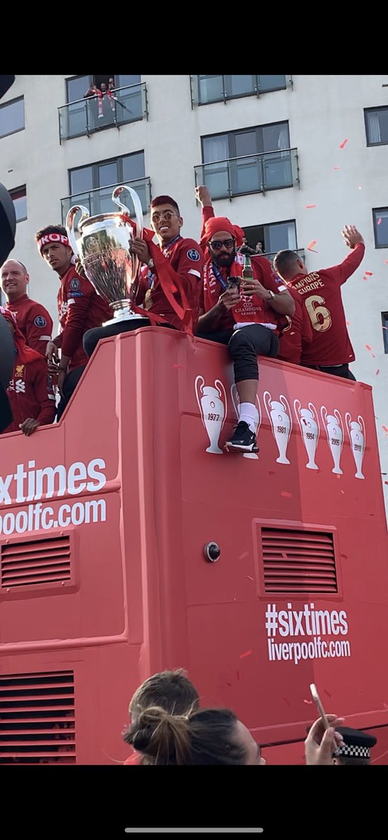 Nat_Cork's tweet photo. If you are a football person please join the challenge of posting a football photo. Just one picture, no description. Please copy the text in your status, post a picture and look at some great memories/pictures. https://t.co/NX7x8Zj9We