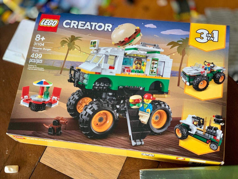 I bought myself a lego for the first time. 初めて自分に買いました。