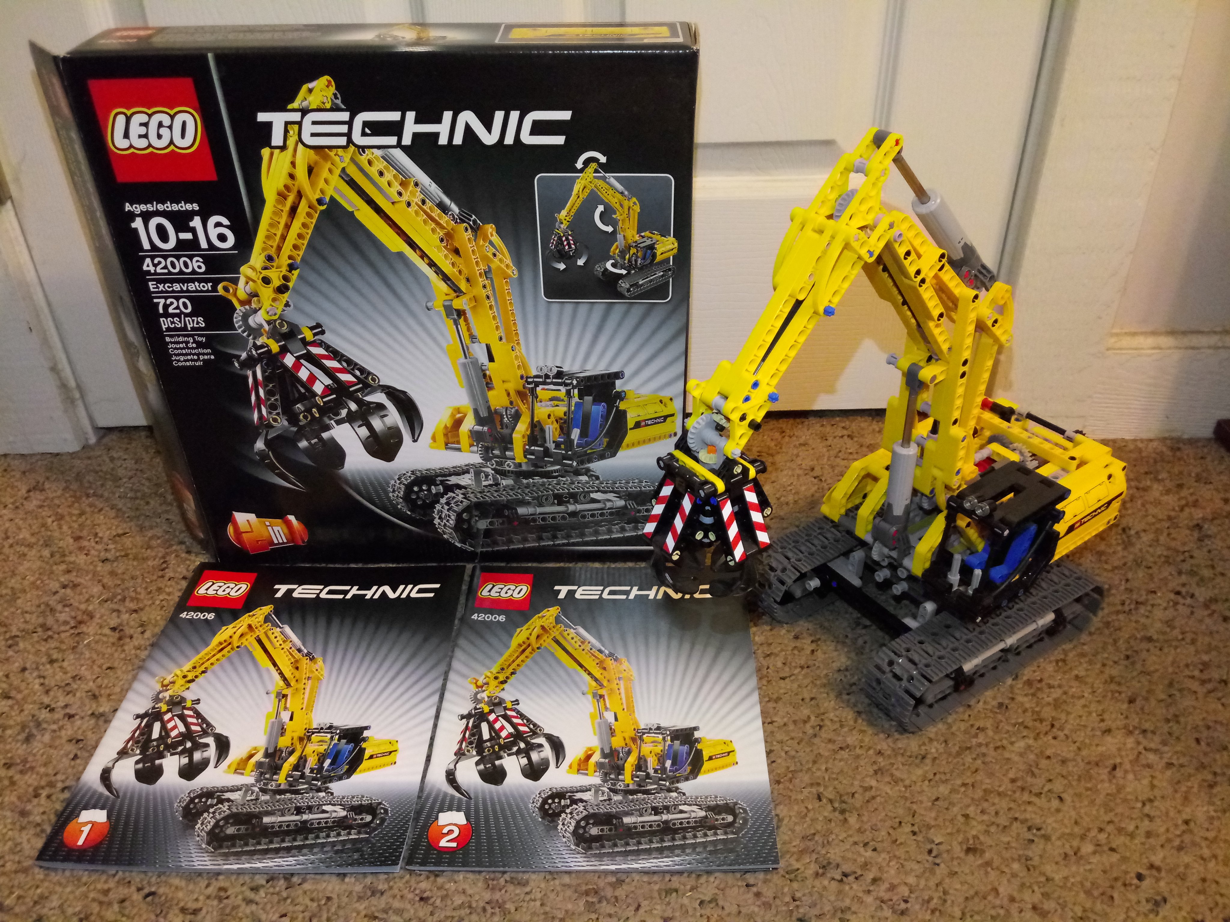 August Ray B. on "Part of my Lego 2013 Lego Technic 42006 Excavator first Technic set! This Excavator is super cool, but you would never want to be in