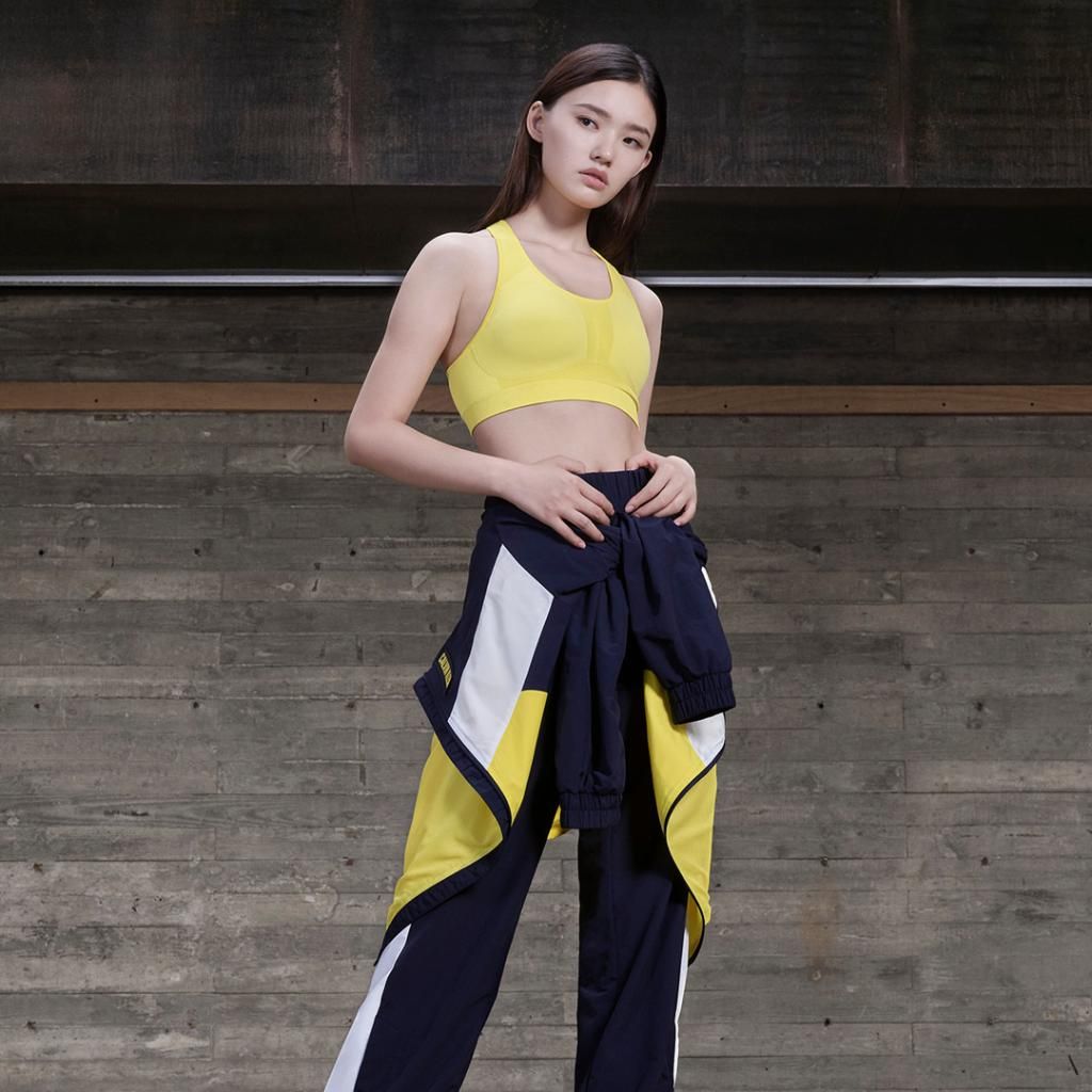 dealoupons's tweet photo. Calvin Klein – Up to 85% Off Sale w/ Extra 40% + 30% Off Sitewide -
https://t.co/7fPKrFg4J5 https://t.co/HNCmVdkO5T