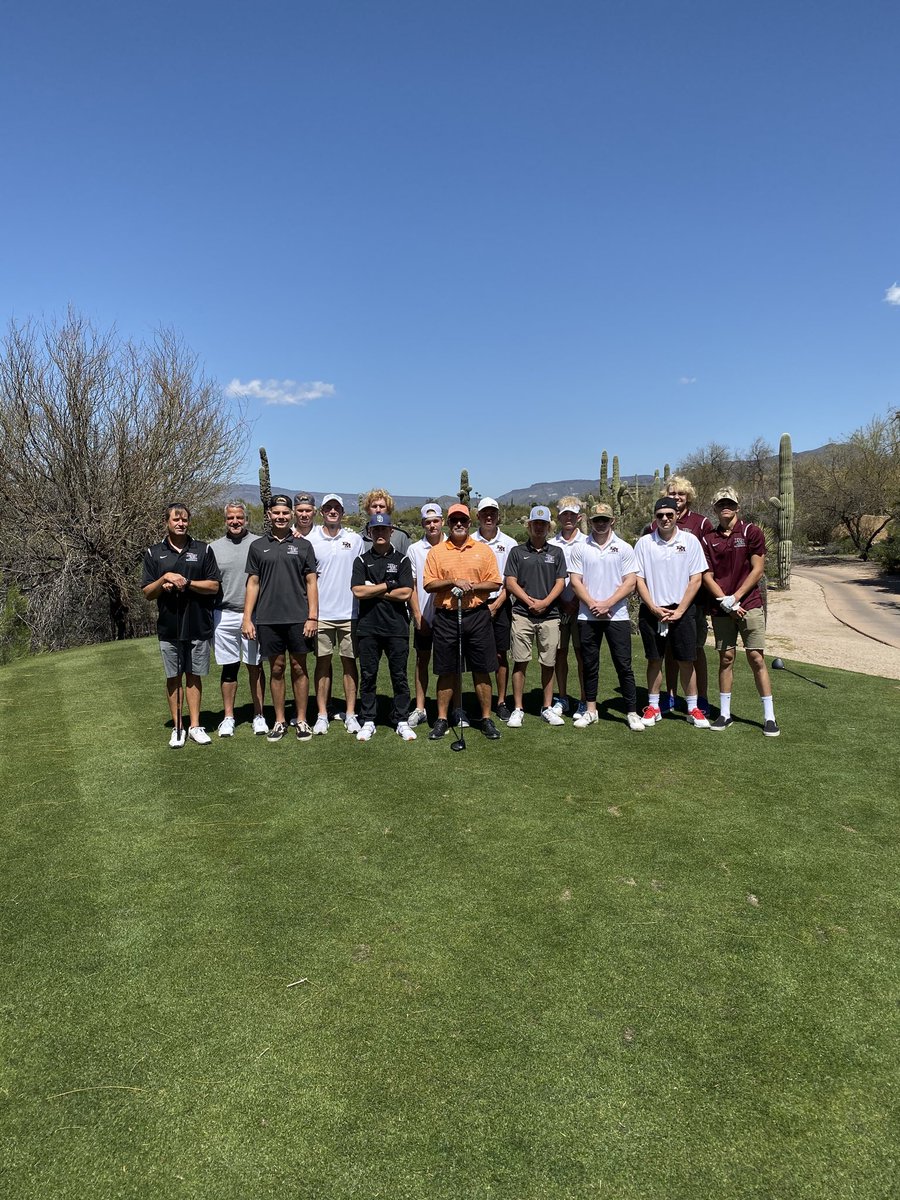 DMWolvesBball's tweet photo. Spring Training!! https://t.co/P3r7LC8xjT