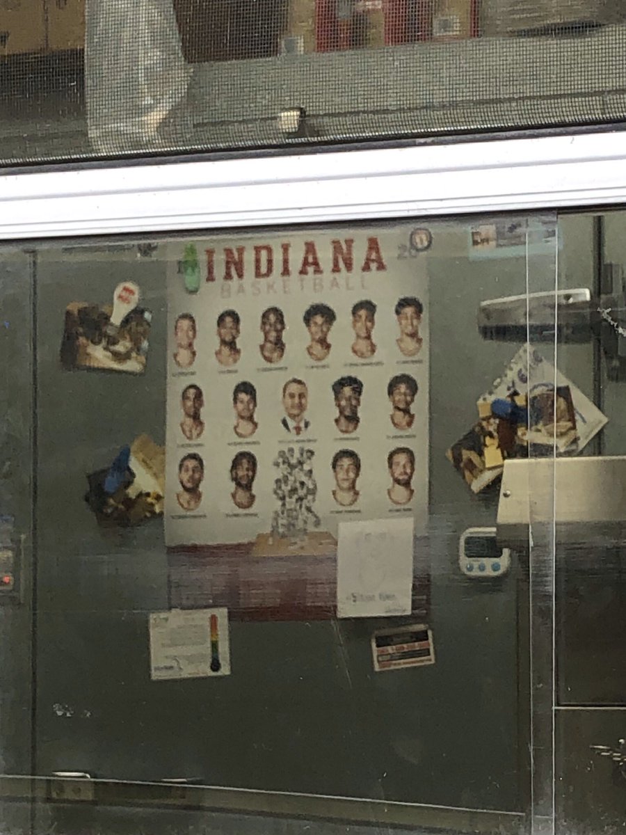 MrsSerrani's tweet photo. I am, and have always been, a #StandFan which is why I drove all the way across town to pick up some drive-thru ice cream today. Delicious treats, great taste in basketball teams. https://t.co/50Z6FFRbED
