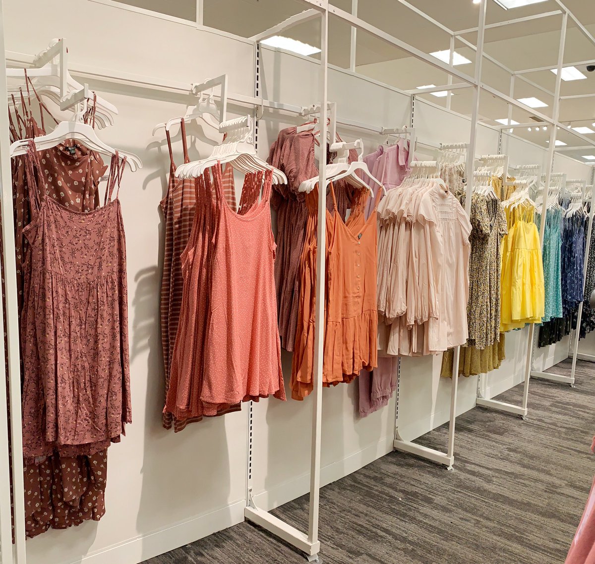 Team Lead Kim did a fabulous job with this color story in Wild Fable! I love seeing the talents of my trainees unfold during our time together. #vmstandards #myfavorite #color @Menswear_Mike