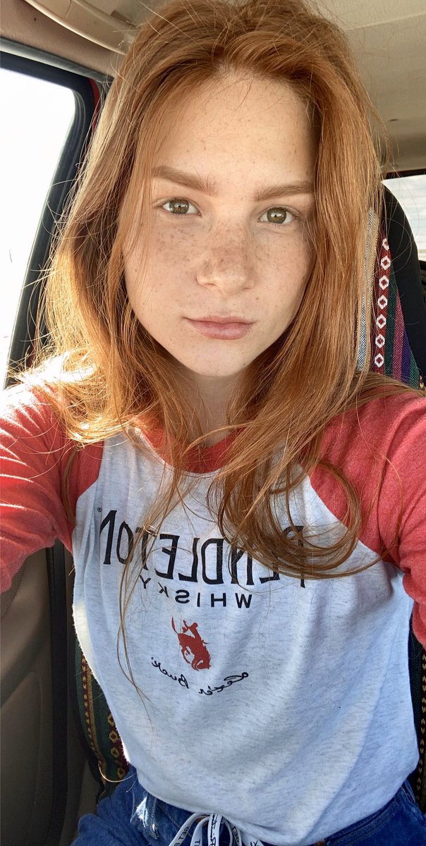 weslieek's tweet photo. Did I comb my hair today? 
No. 
Did I stop in my drive way to catch some good lighting? 
Yes. https://t.co/dcxhp5ijFE