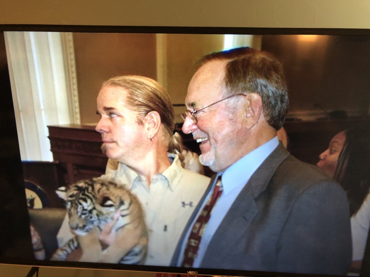 AnnieBAlaska's tweet photo. Why isn’t anyone talking abut @DonYoungAK’s cameo in #TigerKing ?! https://t.co/ZjEoaUWuhr