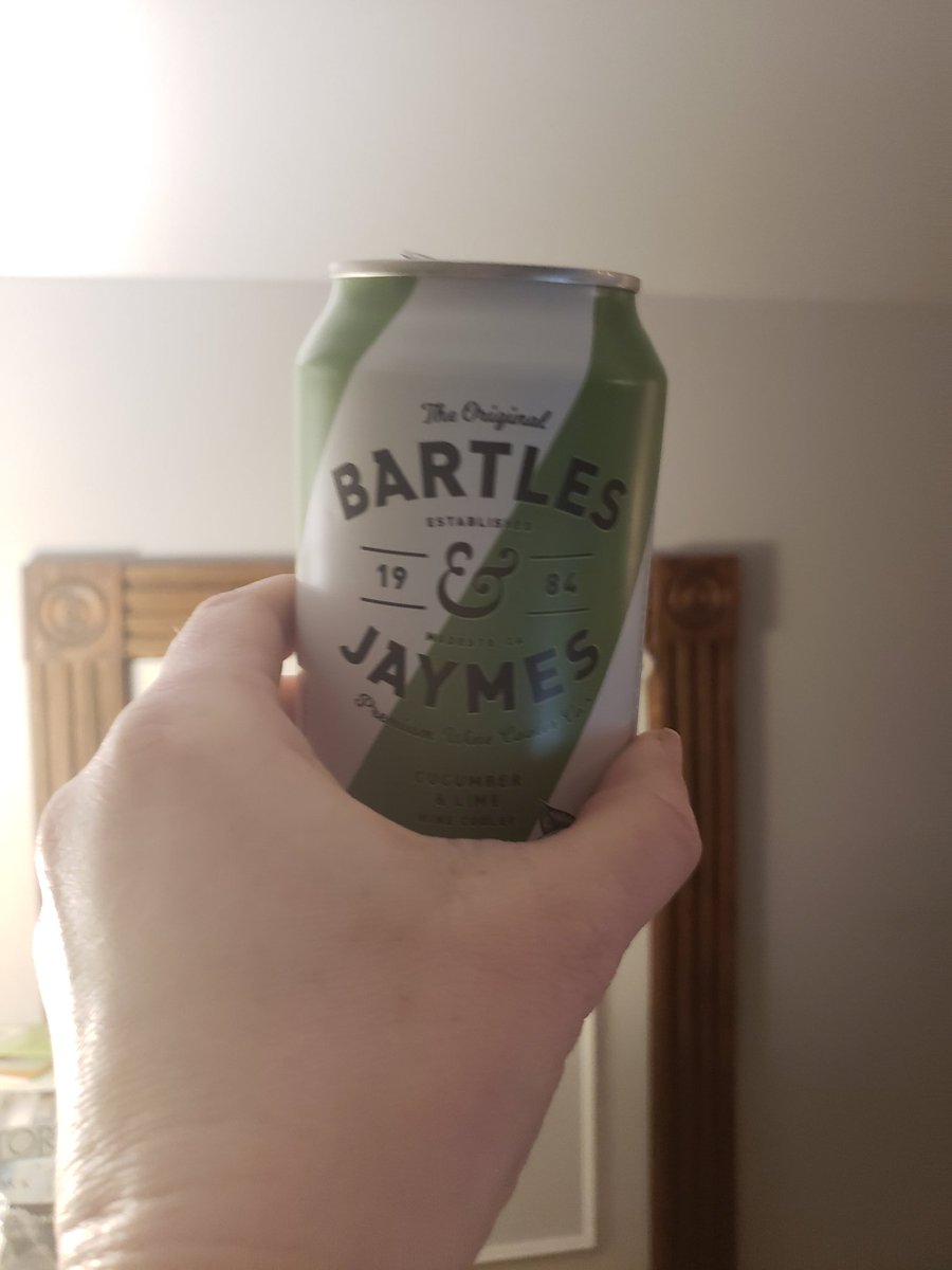 BrieKay1's tweet photo. @bartlesjaymes This tastes like drinking a tree. If I wanted to barf I'd rewind to my college years. Seriously, it's just disgusting. Like if I squeezed the juice out of leaves and put it in a can. With bubbles. https://t.co/aBu8YLpNkG
