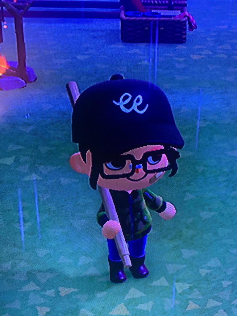 hit us up for this new merch! but hit us from 6 feet away pls. 

ee