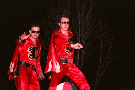 laine_ca's tweet photo. @commie22 @NHLFlames There was a great community of hockey fans on the Red Mile through out that '04 run. (I didn't have very good camera gear back in 2004) https://t.co/x7QP9u8y3i