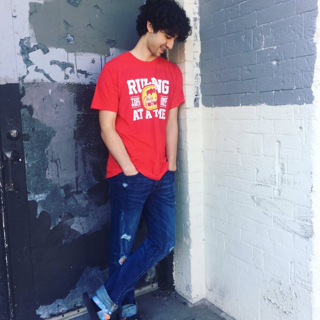 inspiredbuff's tweet image. Honoring the #Classof2020. These kids were born right after 9-11 &amp;amp; now they’re graduating into a world of uncertainty. They inspire me with their drive. ❤️ I’ve made a fun design-we all need to laugh these days! With every garment sold, $8 will go to the @CityMission