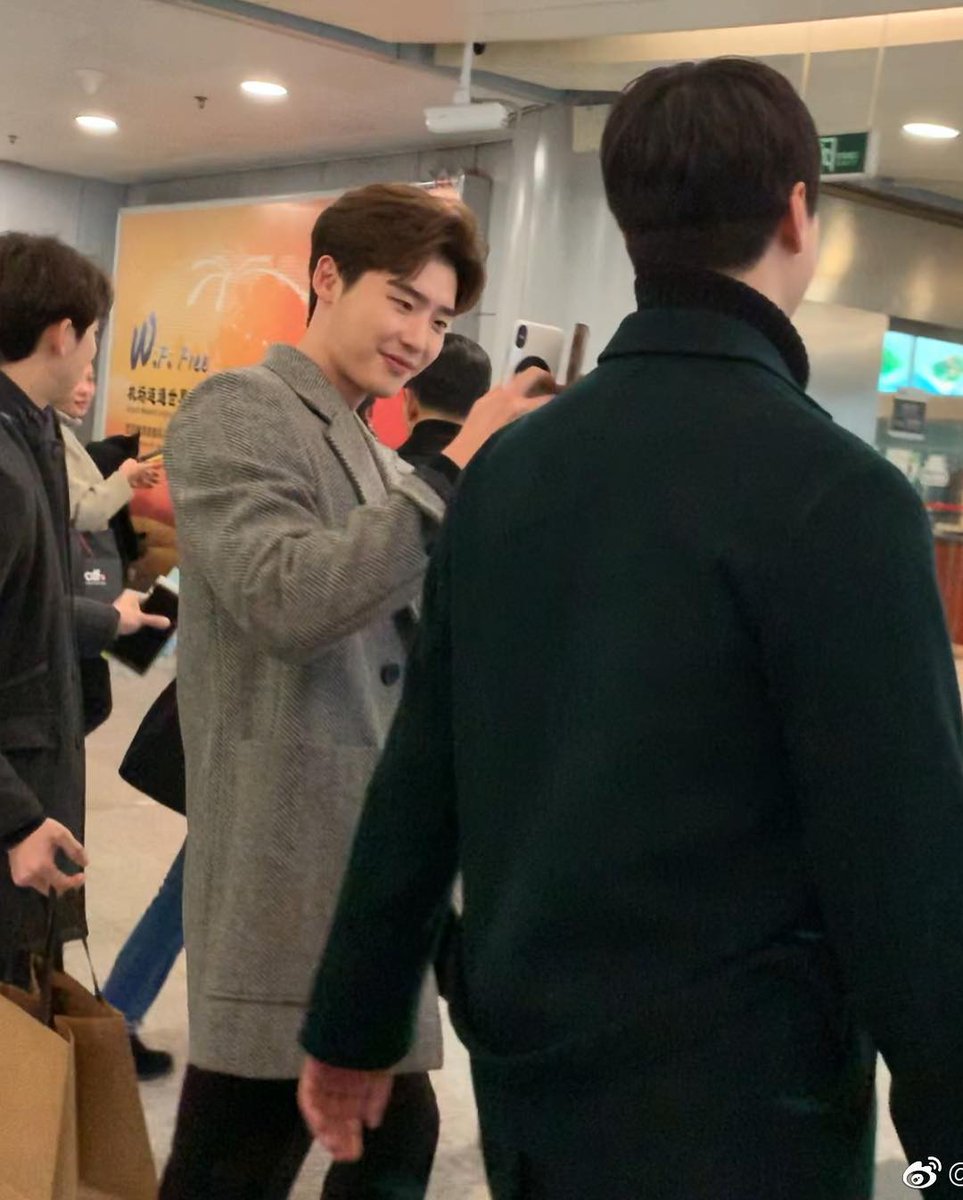 Lee Jong Suk Society tweet media