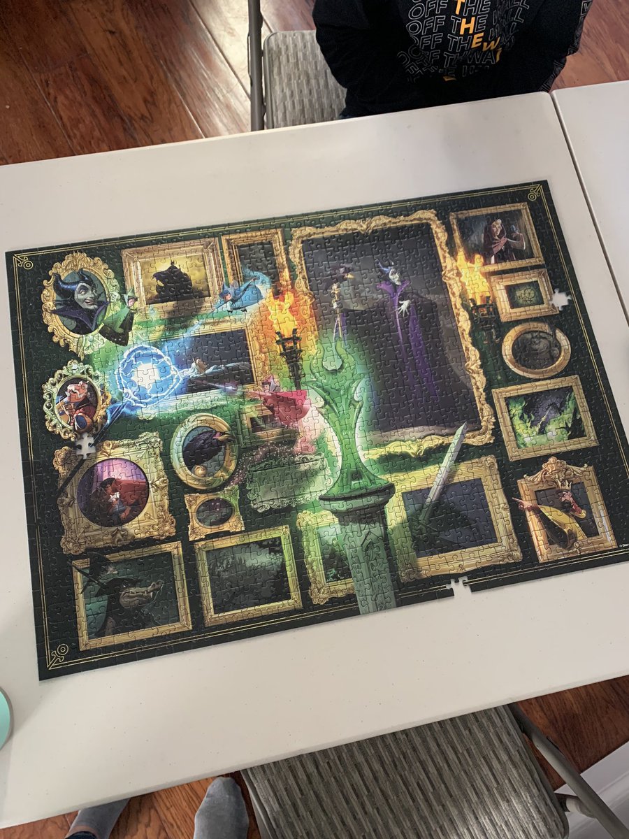 Mindfulness is hard when your new puzzle is missing multiple pieces. 💔 <a href="/RavensburgerUK/">Ravensburger UK</a>