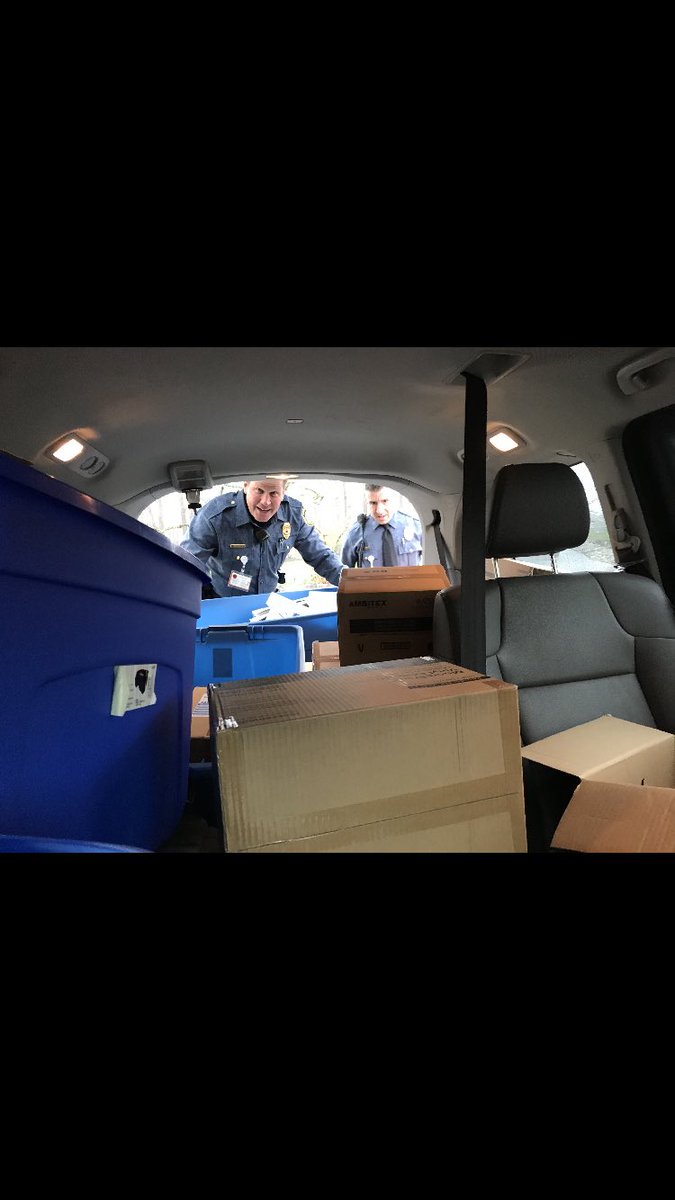 YSantiago54's tweet photo. On behalf of ⁦@Nemours⁩ ⁦@AIDHC⁩ - thank you ⁦@ColonialSDstrct⁩ for your generous PPE donation today: 10,000 gloves, 5,000 masks &amp; 600 face shields! #grateful for our partnership! https://t.co/Ks3HpbHT5W