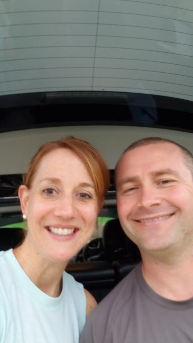ryancscott1981's tweet photo. #coronappreciation Day 10
What a way to spend our 11th anniversary, but I'm eternally grateful to have her by my side! Quarantine got us local takeout from Rookies(where we met), enjoyed a date at Sunset Park and ended night in a tornado warning!!  #makinmemories #hellodorothy https://t.co/kBEOdm5379
