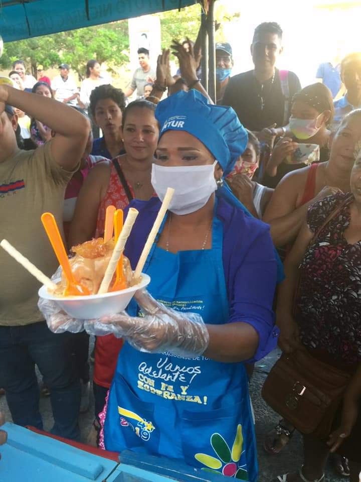 TaniaEl19's tweet photo. Mefcca León realizo el III Concurso del Raspado con la participación de protagonistas del municipio, resultando ganador del primer lugar  el señor Reynaldo Antonio Varela.
#NicaraguaPazYBien 
#Redfsl https://t.co/zQWOxAXQFY