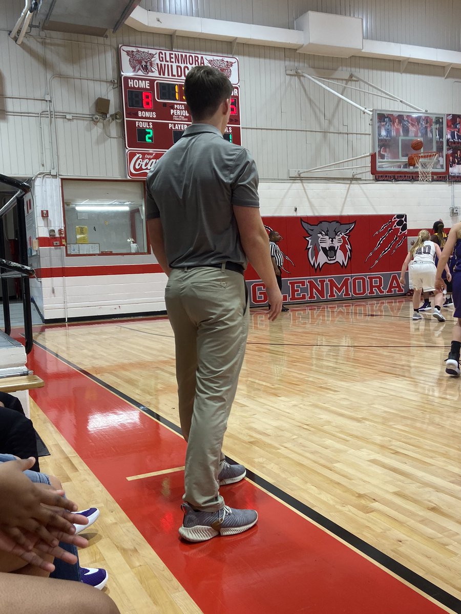 jacob_stark1's tweet photo. Once you are nominated you have 24 hours to respond or you donate $20 to local charity. You need to nominate 4 coaches and post a picture of you coaching! I was nominated by @GeorgeThomasIV I nominate @Michael_S_22 @LavergneTrevor @kadeandrews14 @c_mccIeIIan https://t.co/M8HI7ZOMO7