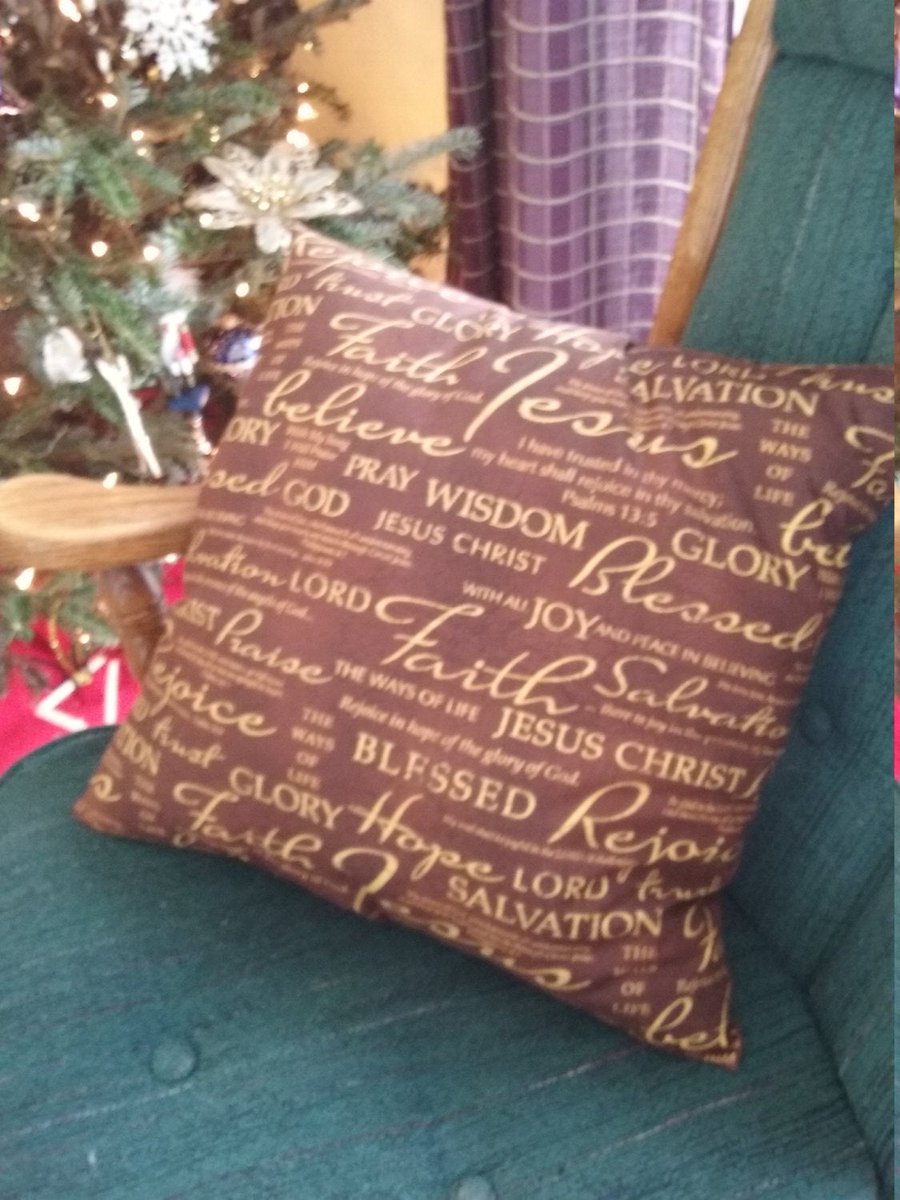 KingdomShop7's tweet photo. Decorative 18" Pillow - Encouraging verse - Home Decor- Gift ideas - Bible verse pillow-Brown - Inspirational Words - Throw Pillow https://t.co/Ib8S5zKXQe #CraftShout #EpicOnEtsy #giftideas #ChristmasGifts #shopsmall #giftsunder10 #18InchPillow https://t.co/CHEEsBSLth