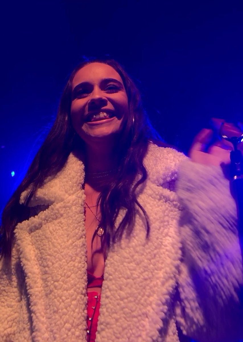 yaz is depressed on internet tweet media