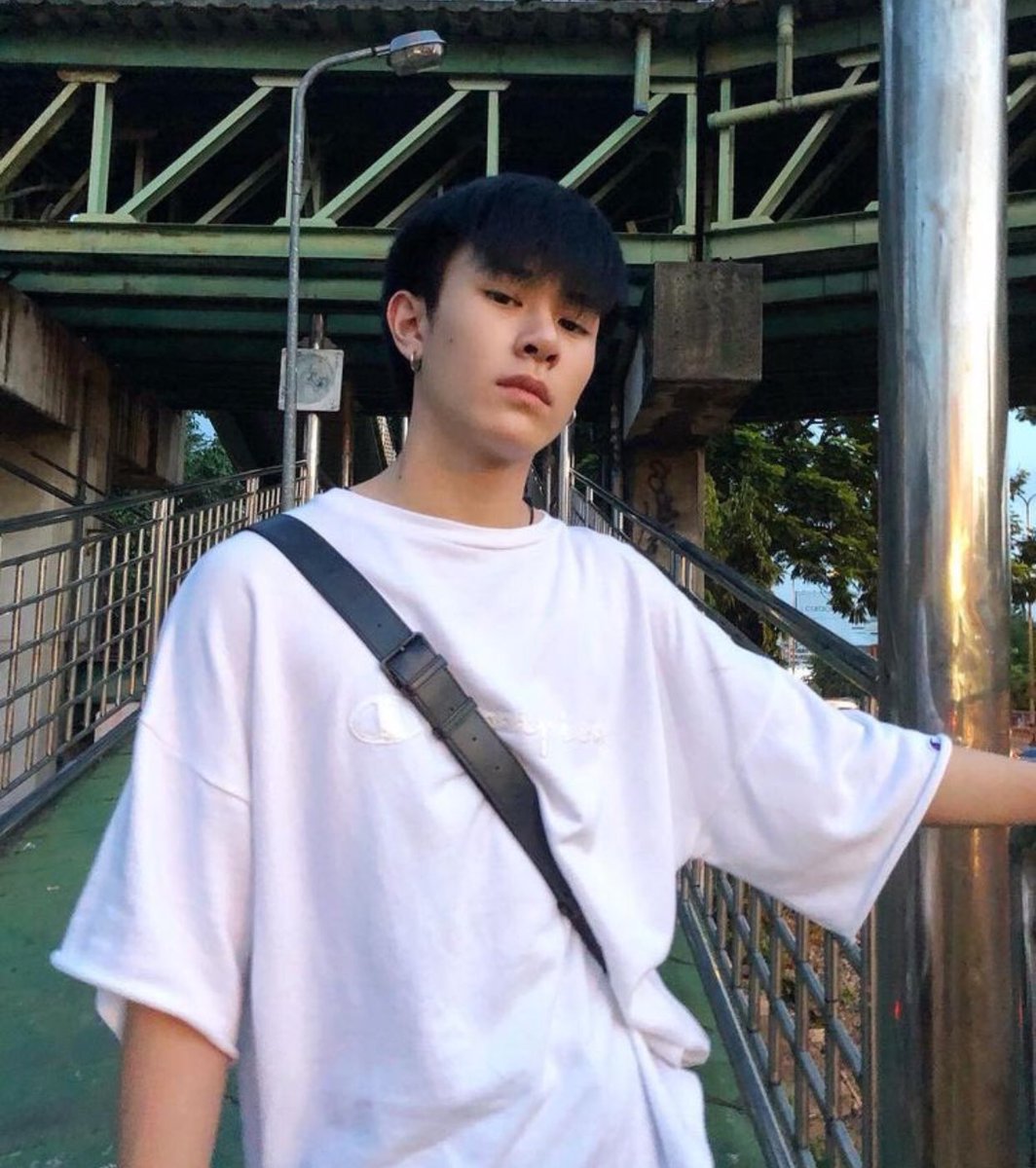 ธีรภัสศิวกริน♥ tweet media