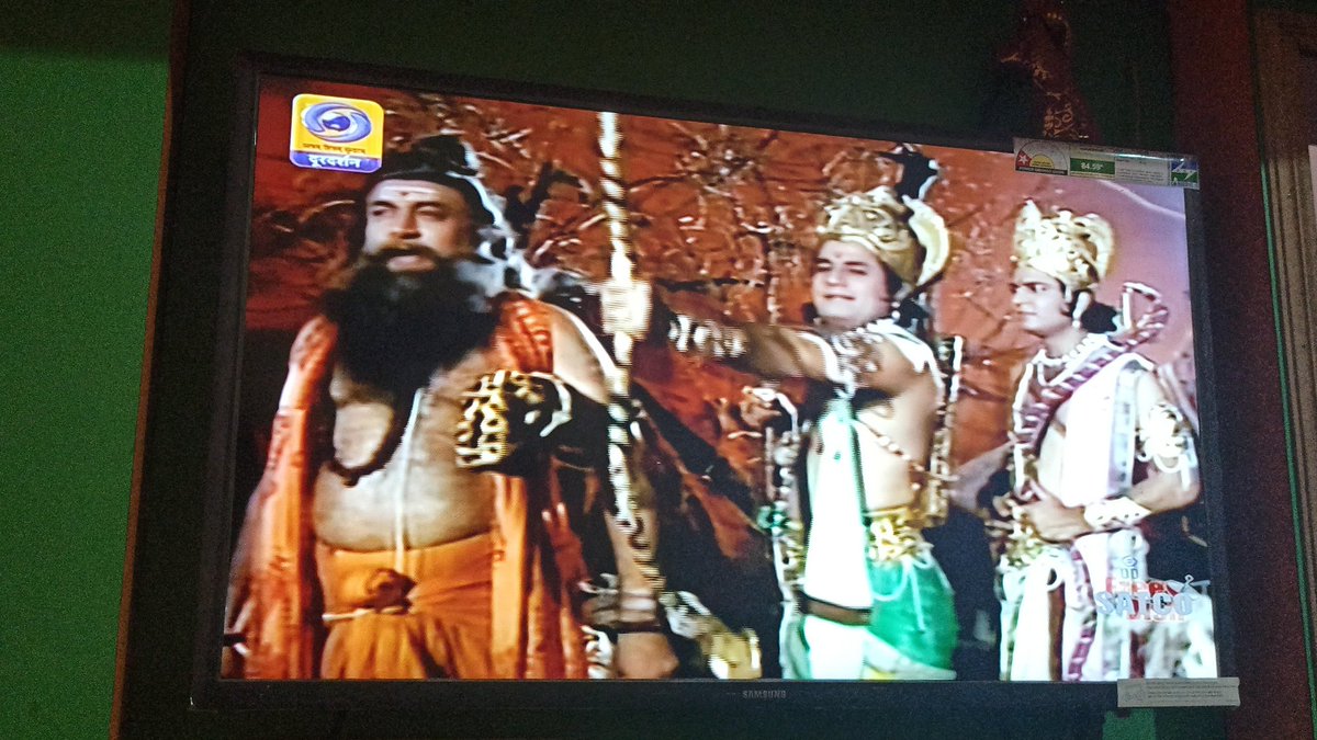 RiyaSon71732019's tweet photo. Jai sri ram #oldramayan #RamayanOnDDNational https://t.co/lrHzQ30f9g