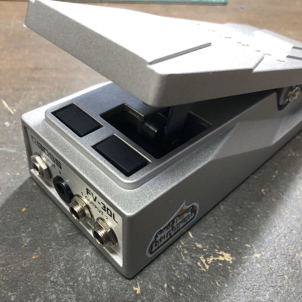 FV-30Lを改造。トグルSWでパッシブのボリュームとアクティブを切替