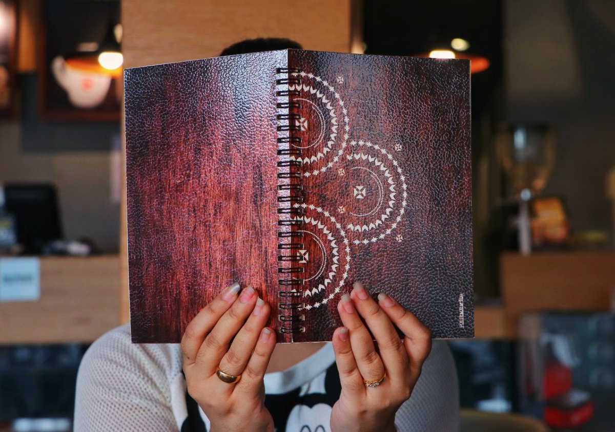 sabmanpasand's tweet image. Kalakaari notebook for just Rs 249!
On sabmanpasand.com
 #notebook #notebookonline #notebookshop #kalakaari #kalakaar #toda #tamilnadu #tamilnadutourism #tamilnadudiaries